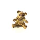9ct gold teddy brooch measures approx 1.7mm by 1.5mm weight 4g