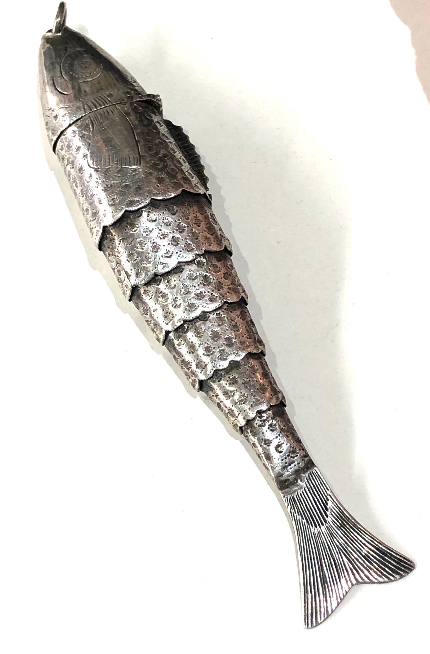 Large antique silver articulated fish vinaigrette measures approx 10cm long head opens to reveal - Image 2 of 6