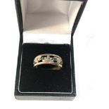 9ct gold diamond & emerald cut out band ring weight 3.5g