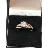 9ct gold stone set dress ring weight 2g