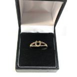 9ct gold horse shoe motif ring weight 1.5g