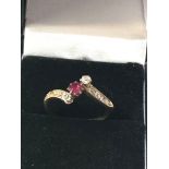 Antique 18ct gold Chester hallmarked diamond & ruby ring missing 1 diamond as shown weight 2.5g