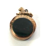 9ct gold antique sitting lion chester hallmarked swivel bloodstone fob measures approx 34mm drop