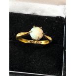 18ct gold opal ring weight 4g