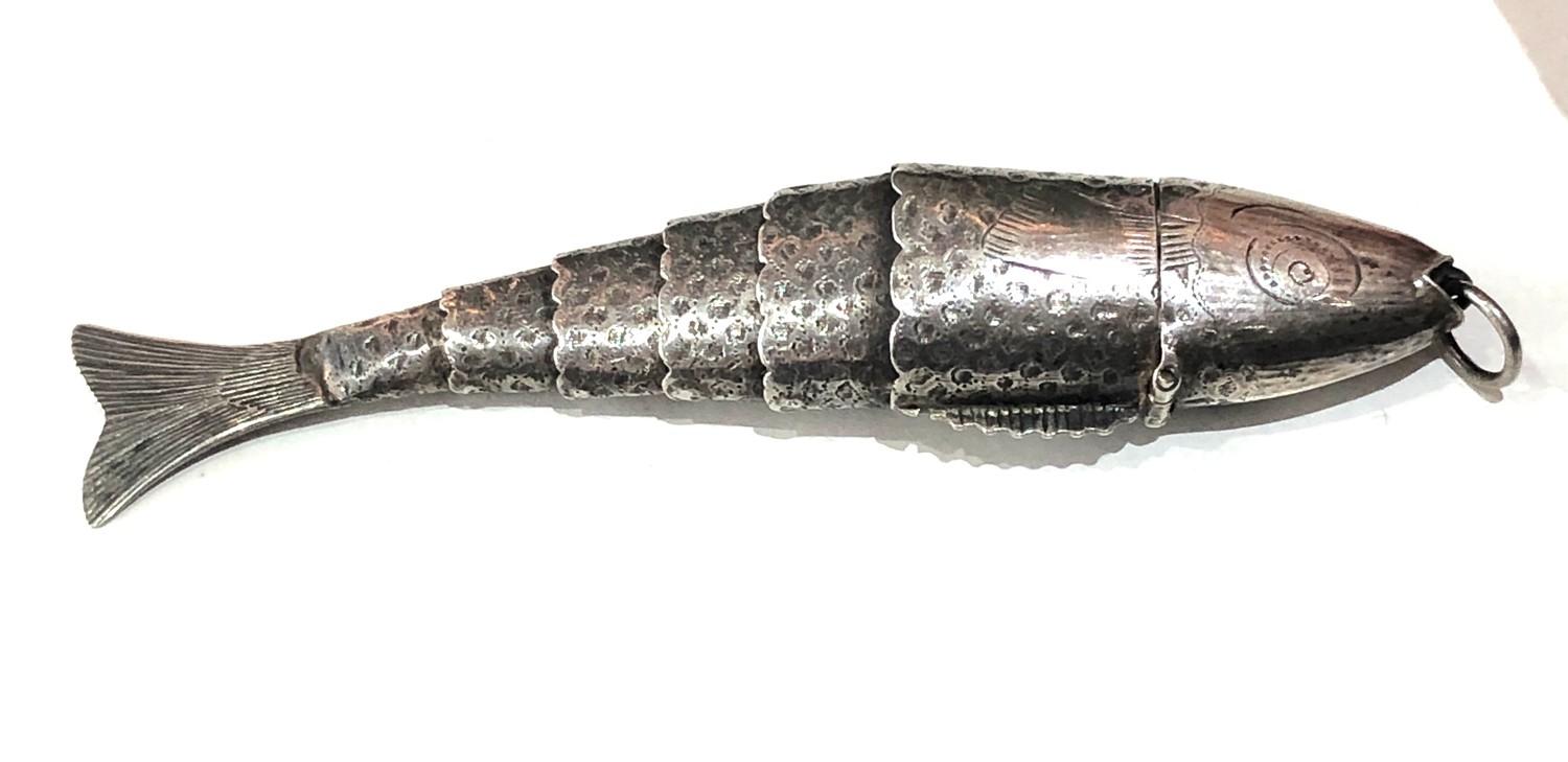 Large antique silver articulated fish vinaigrette measures approx 10cm long head opens to reveal - Image 3 of 6