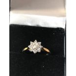 18ct gold diamond flower cluster ring central diamond measures approx 4mm dia weight 2g