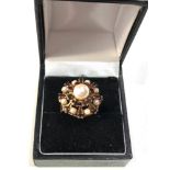 14ct gold garnet & pearl cocktail ring weight 5.3g