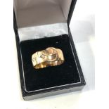 9ct gold 1970s diamond set buckle ring weight 6.3g