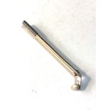 9ct gold & pearl golf club bar brooch xrt tested s 9ct gold measures approx 6.1cm weight 4.1g