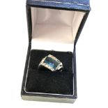 18ct white gold antique aquamarine paste ring weight 4.1g