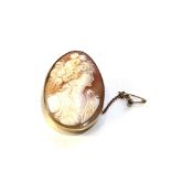 15ct gold mounted carved cameo brooch measures approx 4.5cm by 3.4cm weight 14.5g metal pin