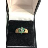 9ct gold diamond & emerald cluster ring weight 2.2g