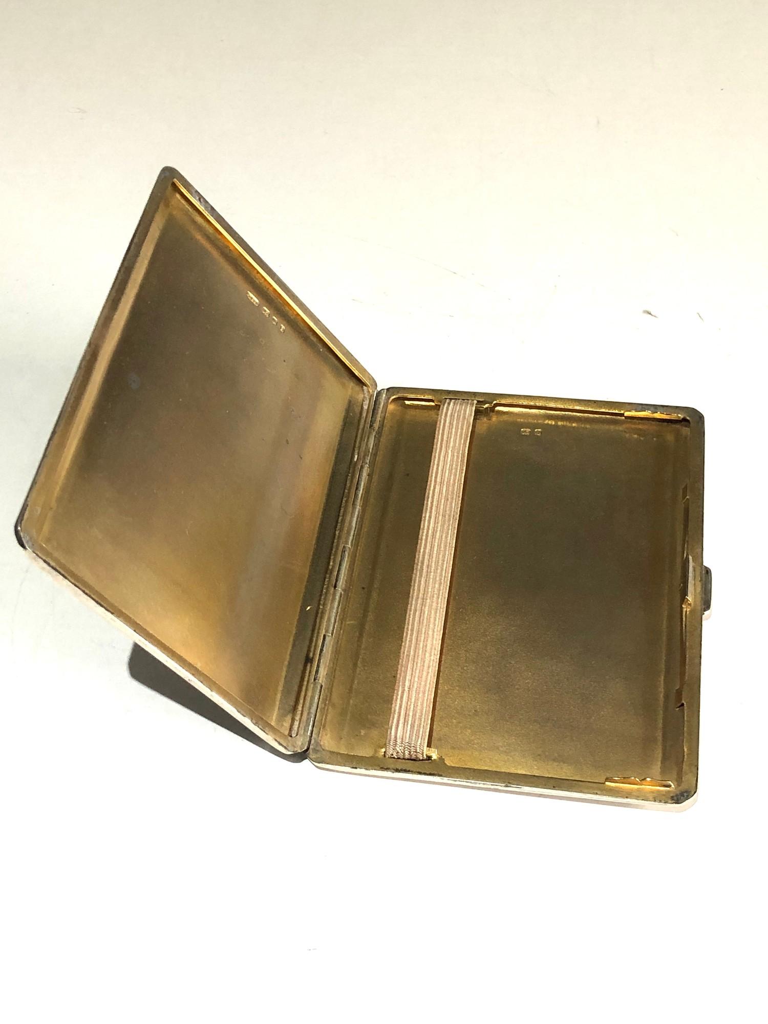 Engine turned cigarette case weight 130g - Image 3 of 3