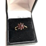 9ct gold garnet flower ring weight 1.8g