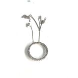 9ct white gold diamond circle pendant necklace weight 2.8g measures approx 2.5cm dia