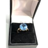 9ct gold blue stone cocktail ring weight 3.6g