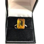 9ct gold stone set cocktail ring weight 3.3g