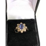 9ct gold sapphire cluster ring weight 3.3g