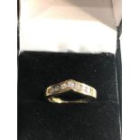 18ct gold diamond chevron ring weight 3.8g 0.35ct