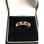 18ct gold diamond & sapphire trilogy ring weight 3.7g