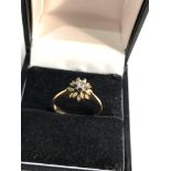 18ct gold diamond solitaire floral design ring weight 3.2g