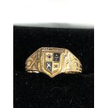 9ct gold antique enamel crest signet ring weight 3.1g