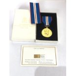 ER.11 boxed queens golden jubilee medal and certificate