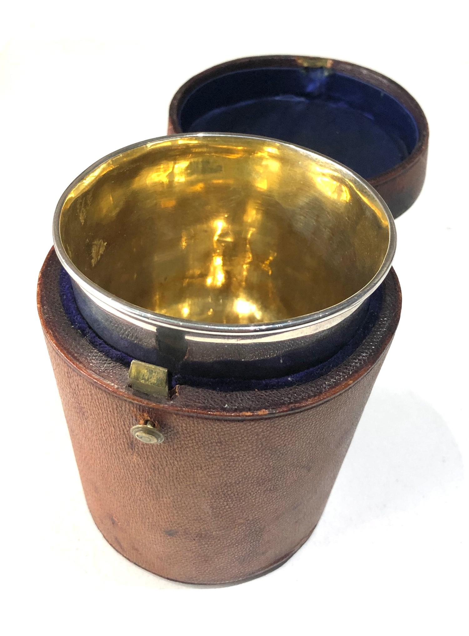 Rare antique Georgian silver leather cased beaker beaker measures approx 9cm high by 7.6cm dia at - Image 3 of 6