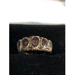 9ct gold 5 stone garnet ring weight 1.8g stones marked as shown