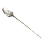 Fine 18th century silver rat tail moat spoon measures approx 14cm long