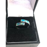 18ct white gold opal ring weight 4.1g