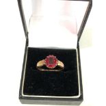 9ct gold garnet antique ring weight 4.2g