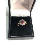 9ct gold ruby diamond flower ring weight 2.6g