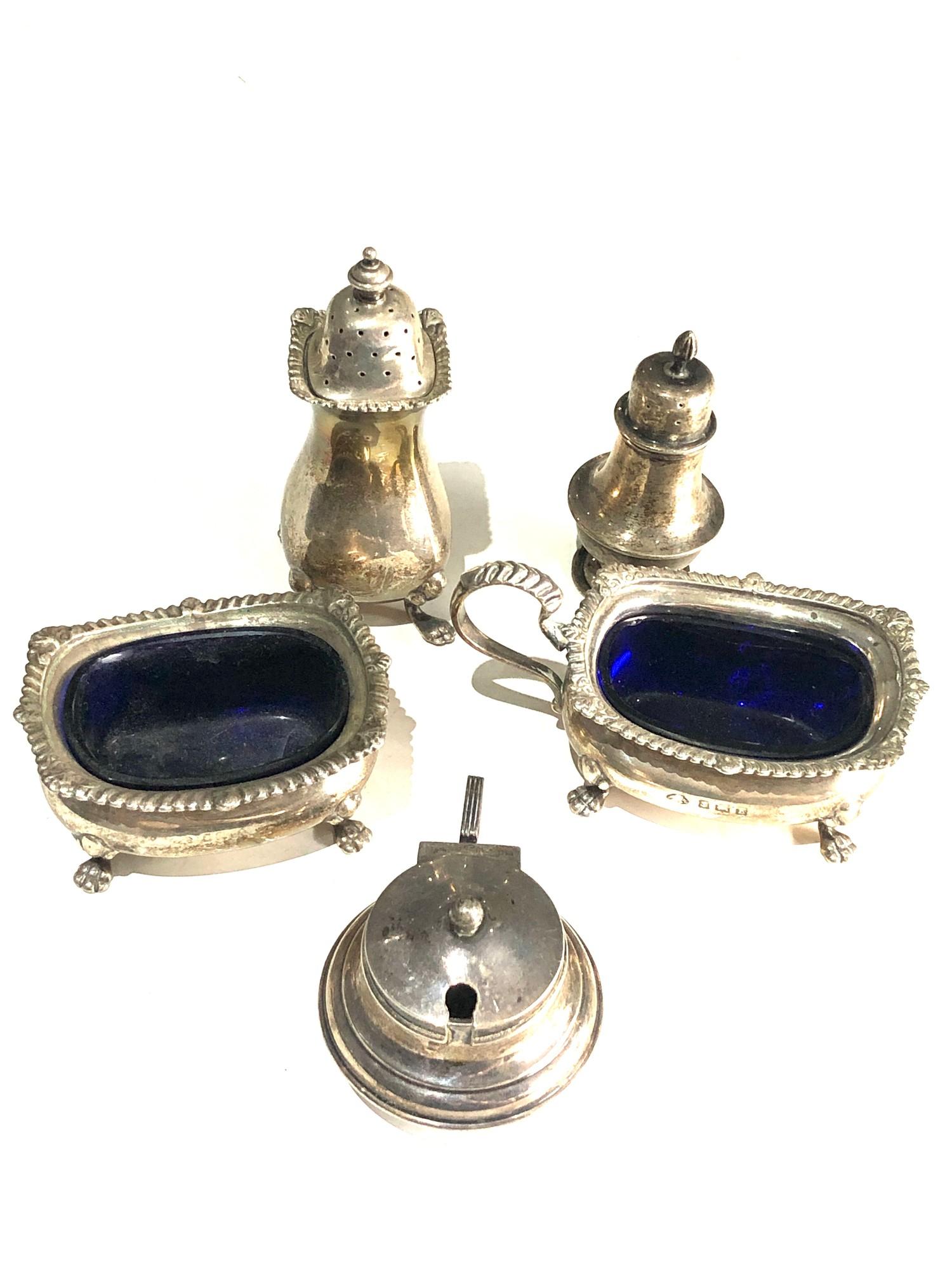 Selection of silver cruet items includes salts peppers etc silver weight 180g - Image 2 of 4