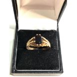 9ct gold garnet ring weight 4.1g