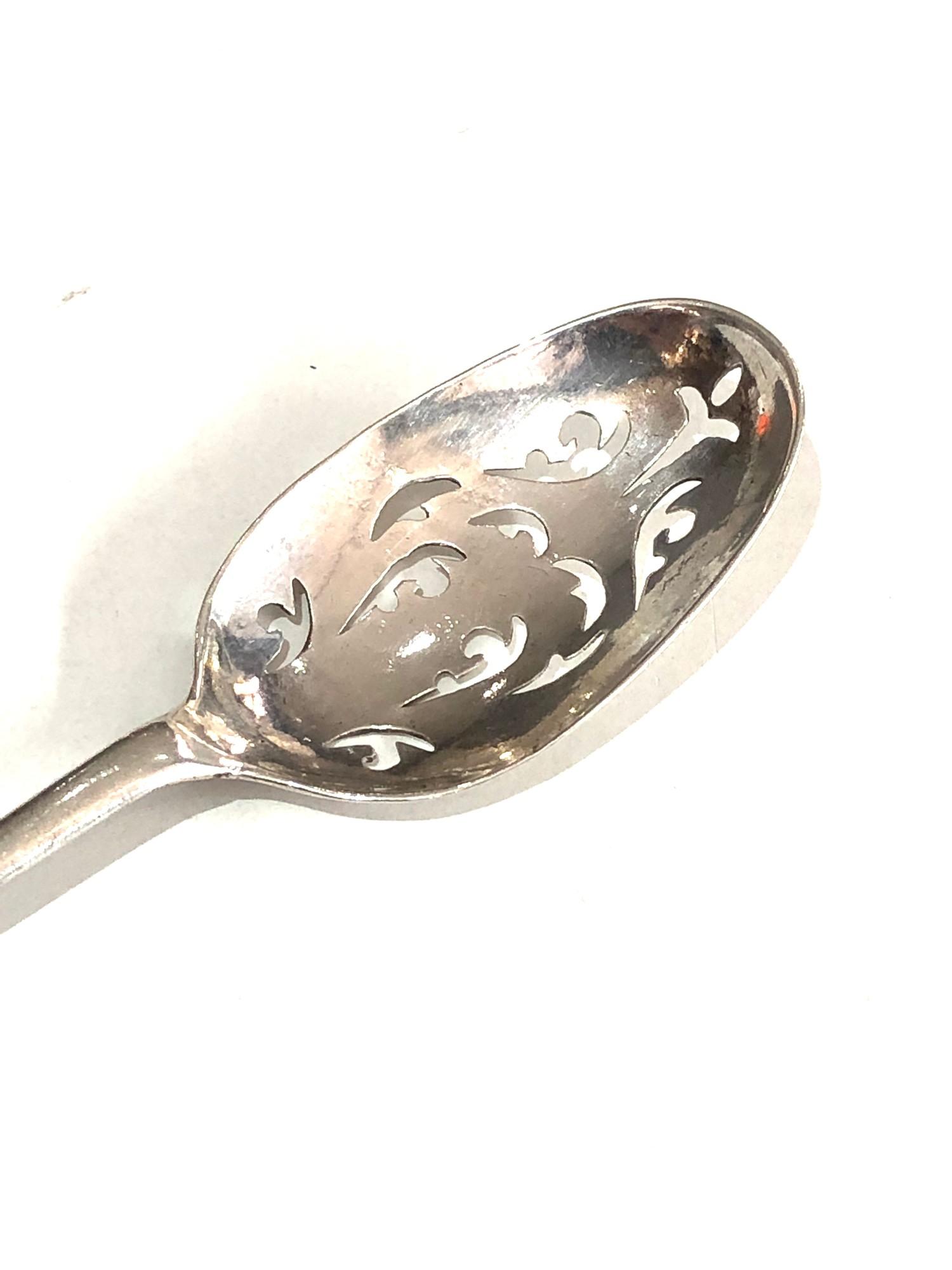 Fine 18th century silver moat spoon measures approx 14cm long - Image 4 of 5