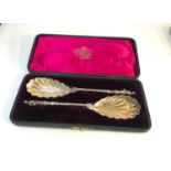 Fine antique boxed pair of silver serving spoons London silver hallmarks weight 98g