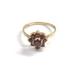 9ct gold garnet cluster flower ring weight 1.5g