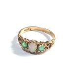 9ct Gold gemstone ring w/ opal weight 2.3g