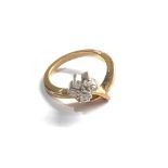 9ct gold stone set cluster ring weight 4.4g