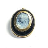 18ct gold onyx cameo brooch & pendant weight 8.1g