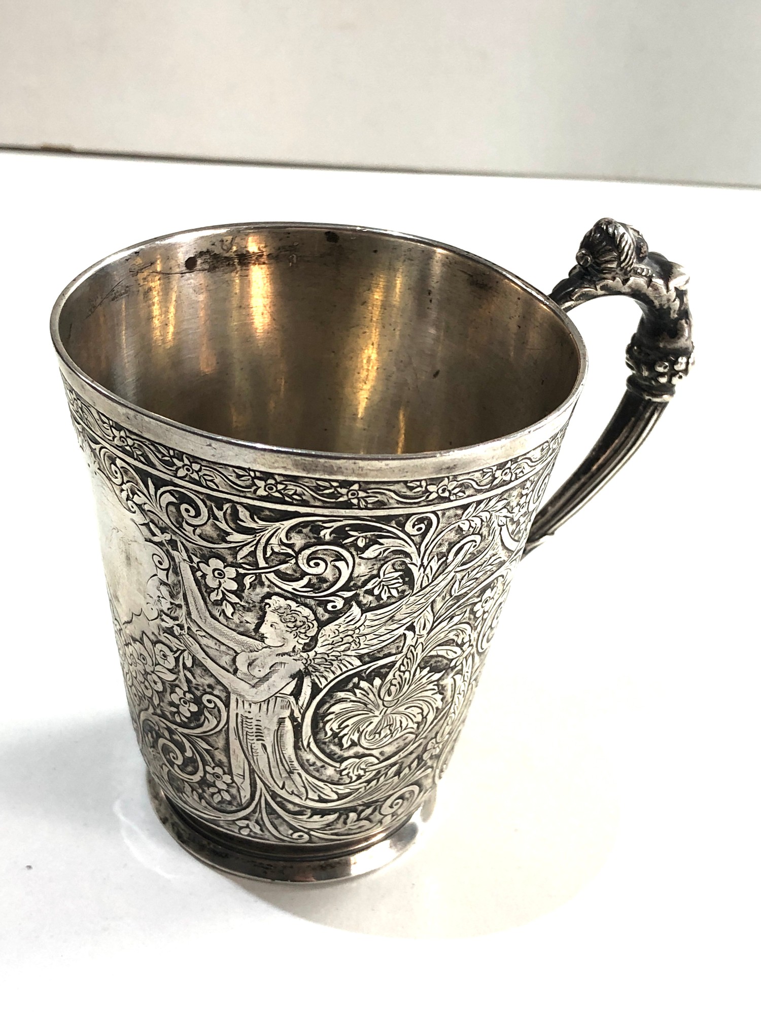 Fine Antique French silver handled cup fine embossed detail of angels and floral pattern design - Image 5 of 11