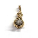 9ct Gold clown stone set pendant weight 6.5g