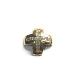 18ct gold diamond cross pendant weight 2.4 0.20ct diamonds measures approx 1.4cm