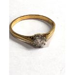 18ct gold stone set ring weight 2g