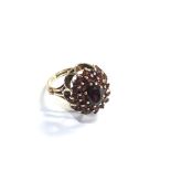 Vintage 9ct gold garnet ring weight 4.7g