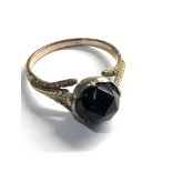 Vintage 9ct gold black stone ring weight 2.8g