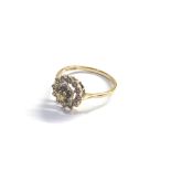 9ct Gold & diamond cluster ring weight 2.5g