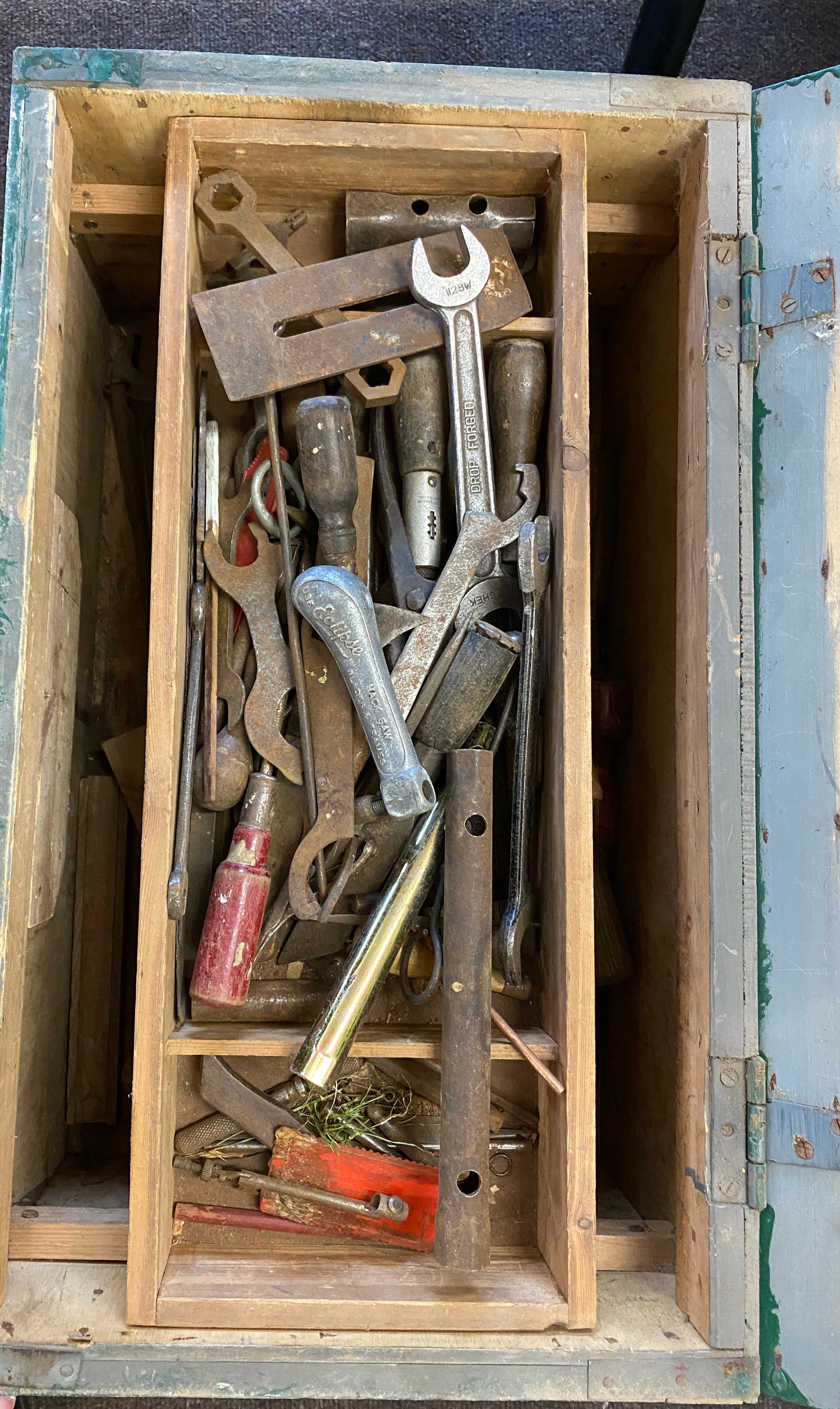 Vintage wooden tool chest with tools - Image 2 of 3