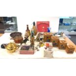 Selection of miscellaneous items includes matching tea and coffee set etc